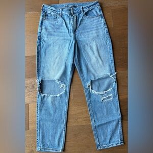 American Eagle Outfitters Straight Leg Distressed Jeans